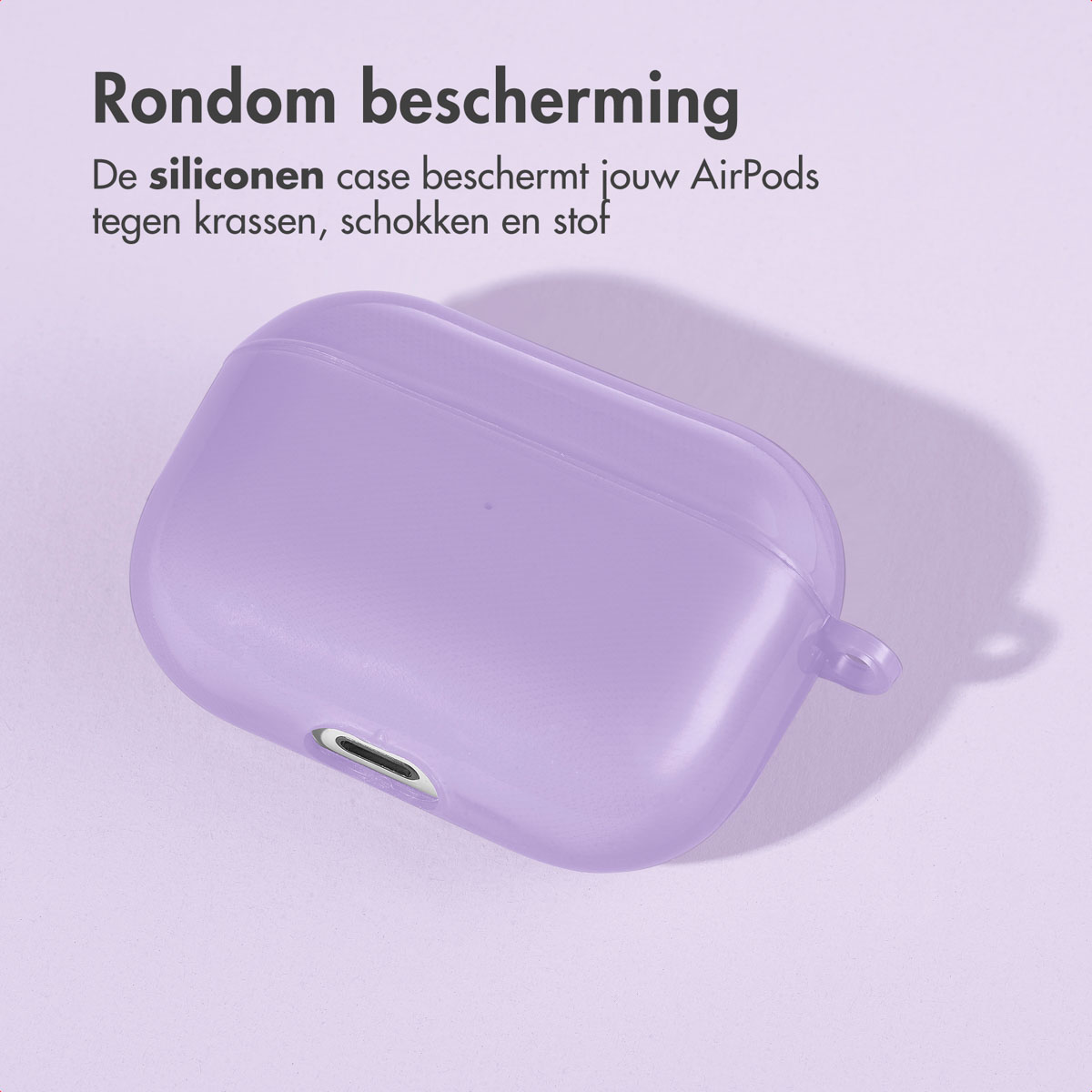 A lavender silicone case for AirPods on a lavender background. Text: 'Rondom bescherming'. 