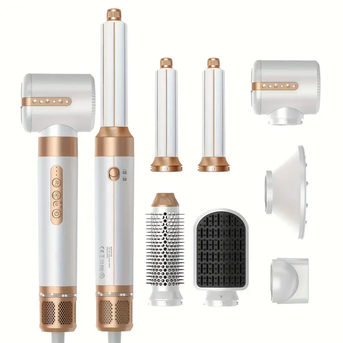 Juego de herramientas para peinado de cabello blanco y dorado, varios accesorios sobre fondo blanco, incluyendo cabezal de secador, cepillos y concentradores.