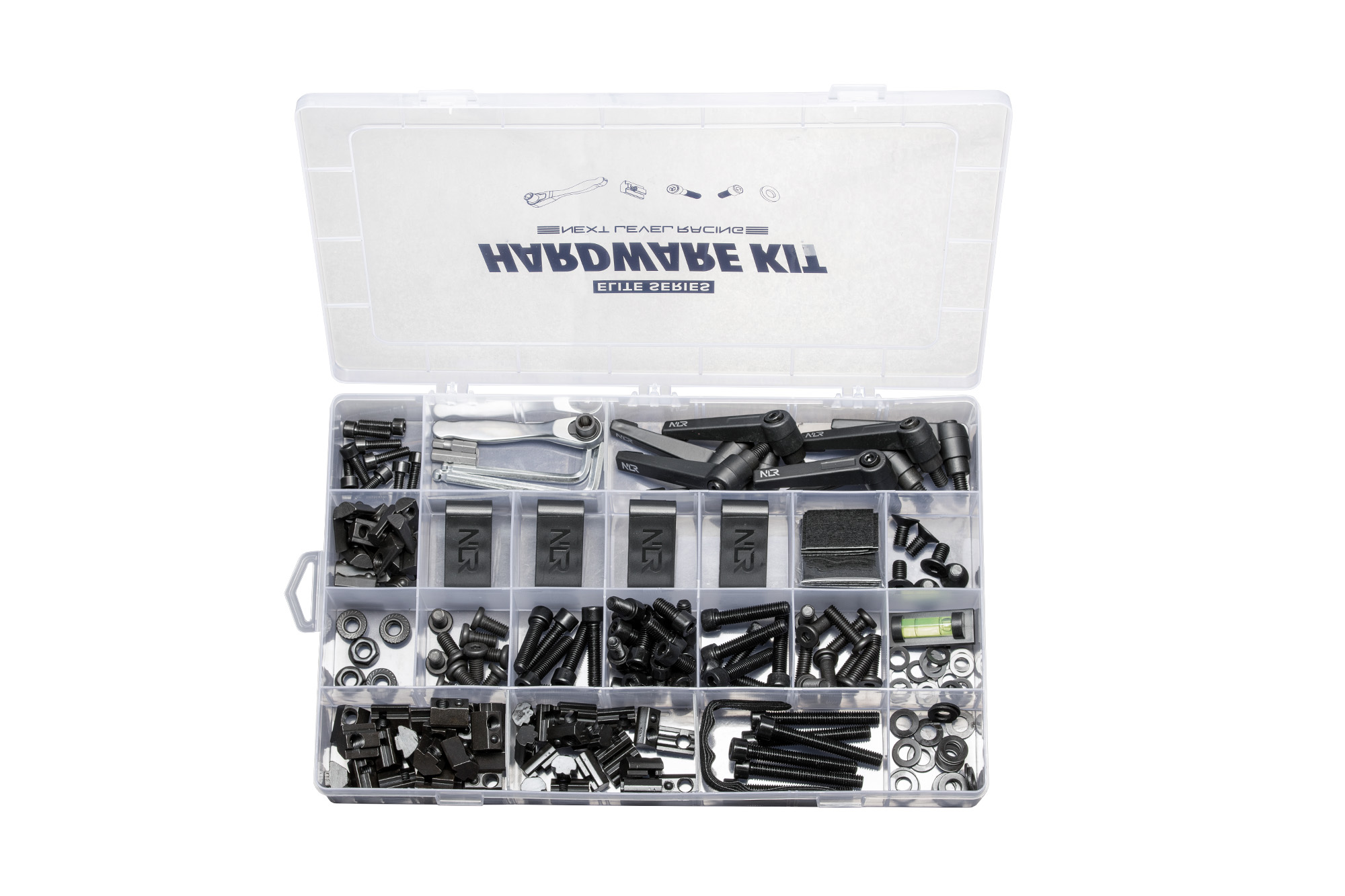 Kit hardware in plastica trasparente aperto con vari componenti hardware neri, tra cui viti, bulloni e rondelle. Sfondo bianco.