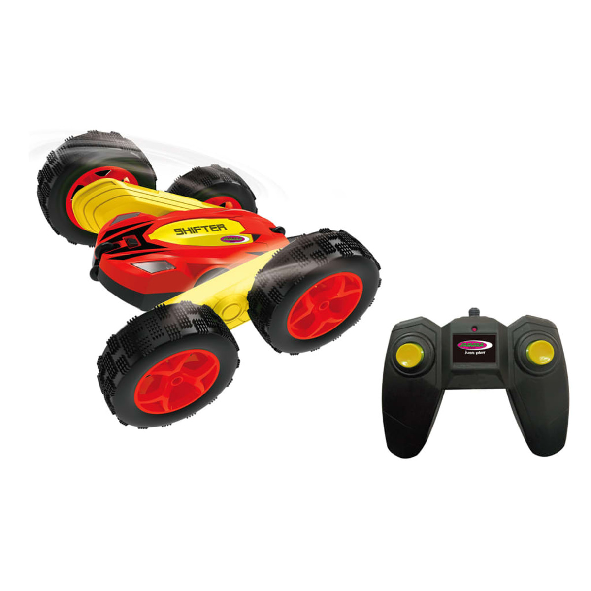 Ein rot-gelbes Spielzeugauto mit schwarzen Reifen und eine schwarze Fernbedienung auf weißem Hintergrund.