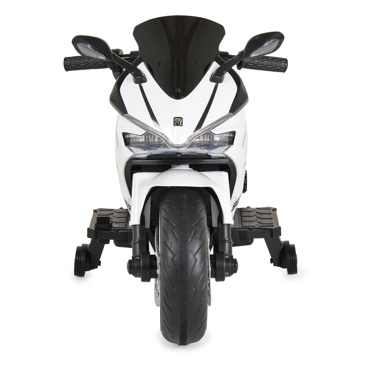 Ein weißes und schwarzes Spielzeugmotorrad mit Stützrädern, von vorne gesehen.