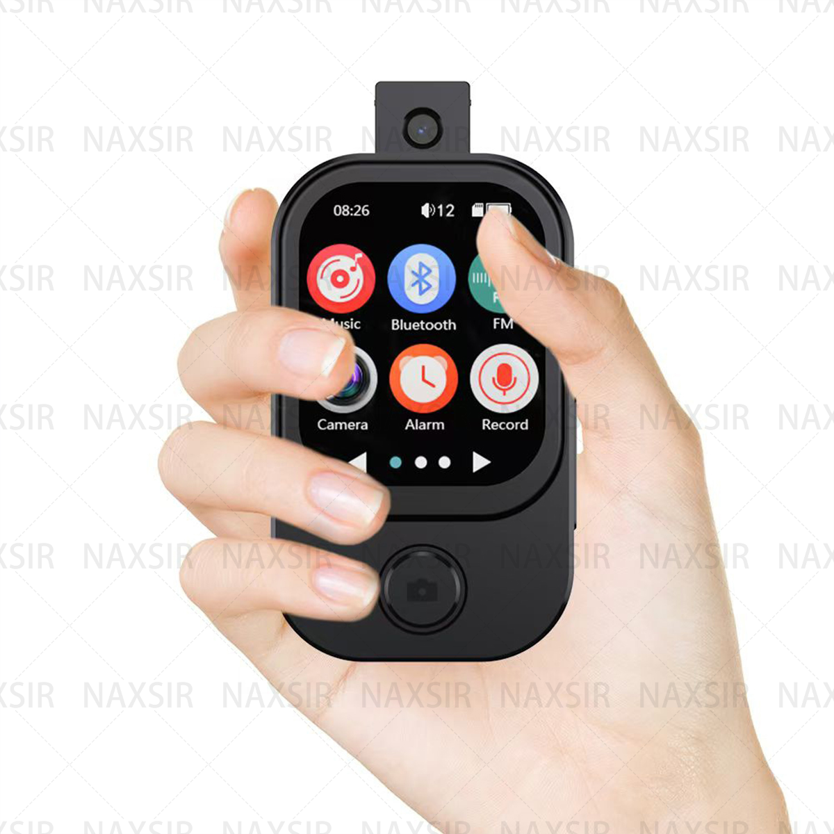 Eine Hand hält einen schwarzen MP3-Player und zeigt Musiksteuerungen. Der Player hat einen Bildschirm und Tasten.