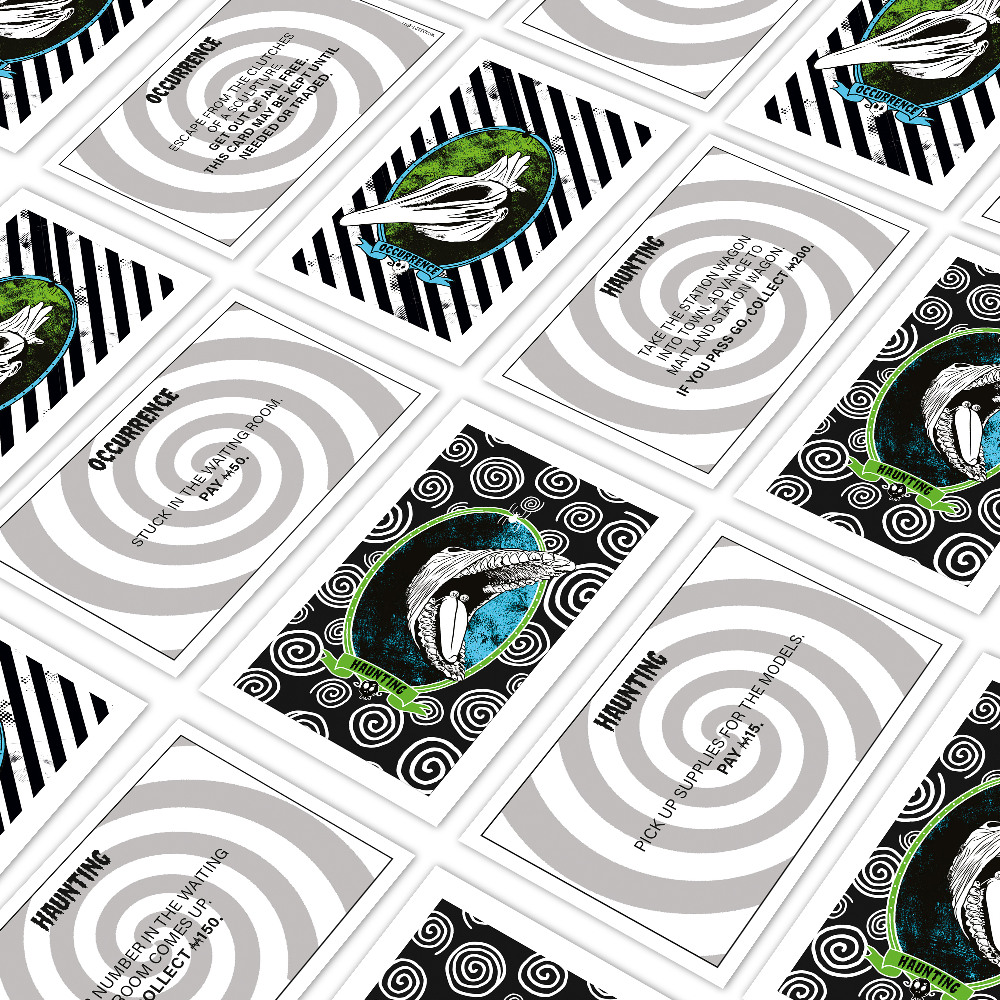 Carte Monopoly Beetlejuice, varie. Testo e illustrazioni. Sfondo bianco.