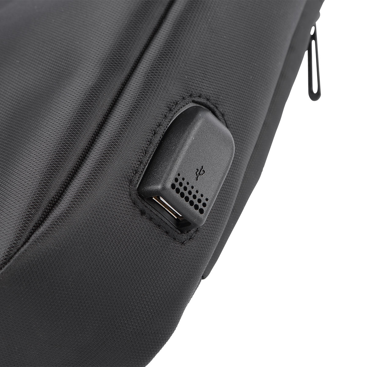 Czarna torba z portem USB.