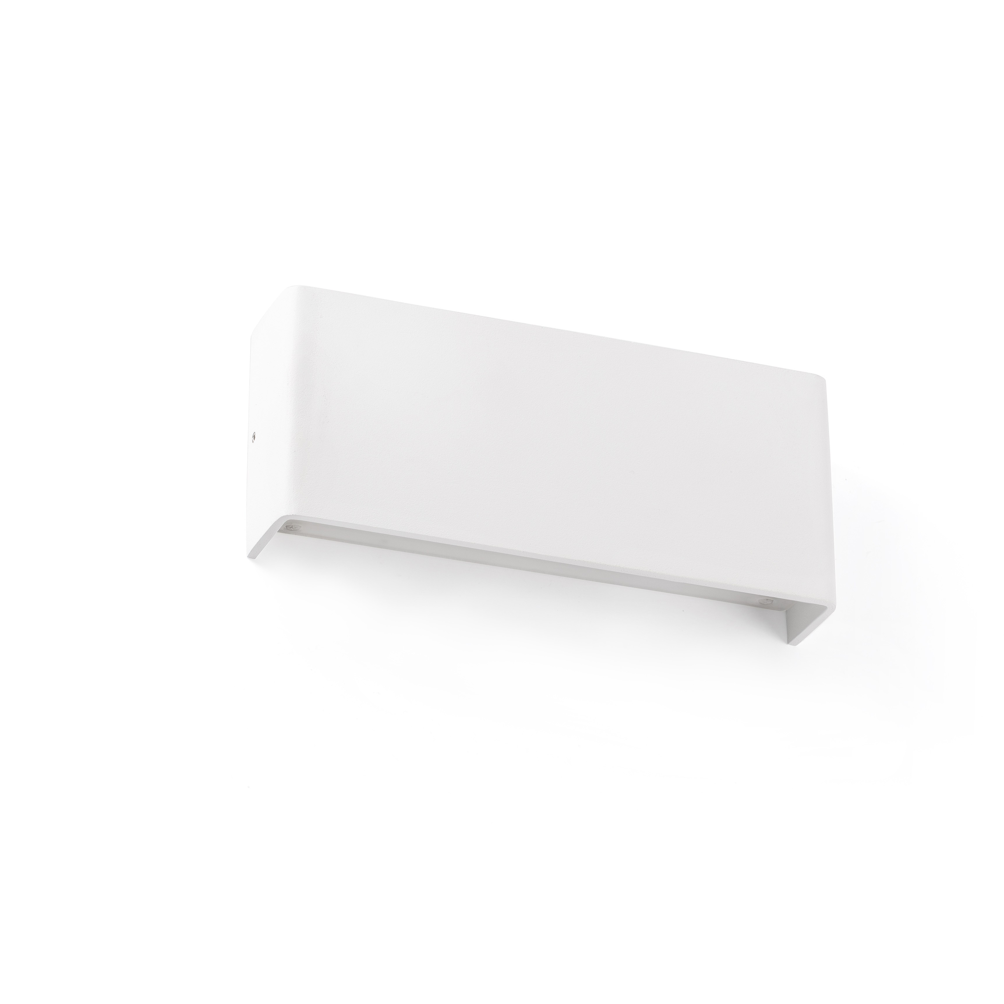 Lampada da parete rettangolare bianca che emette luce su sfondo bianco.