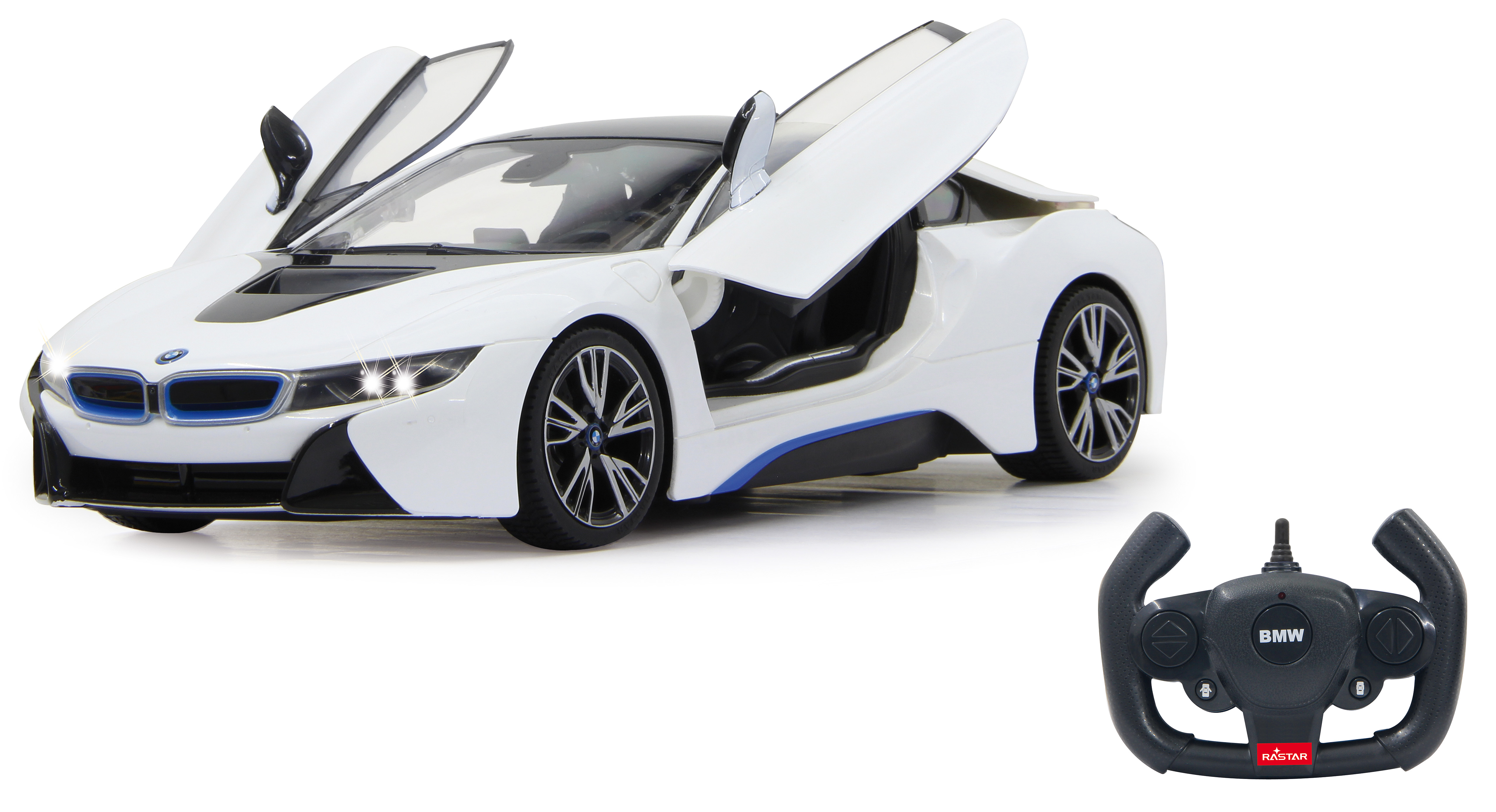 Biały zabawkowy samochód BMW i8 z otwartymi drzwiami i pilotem.