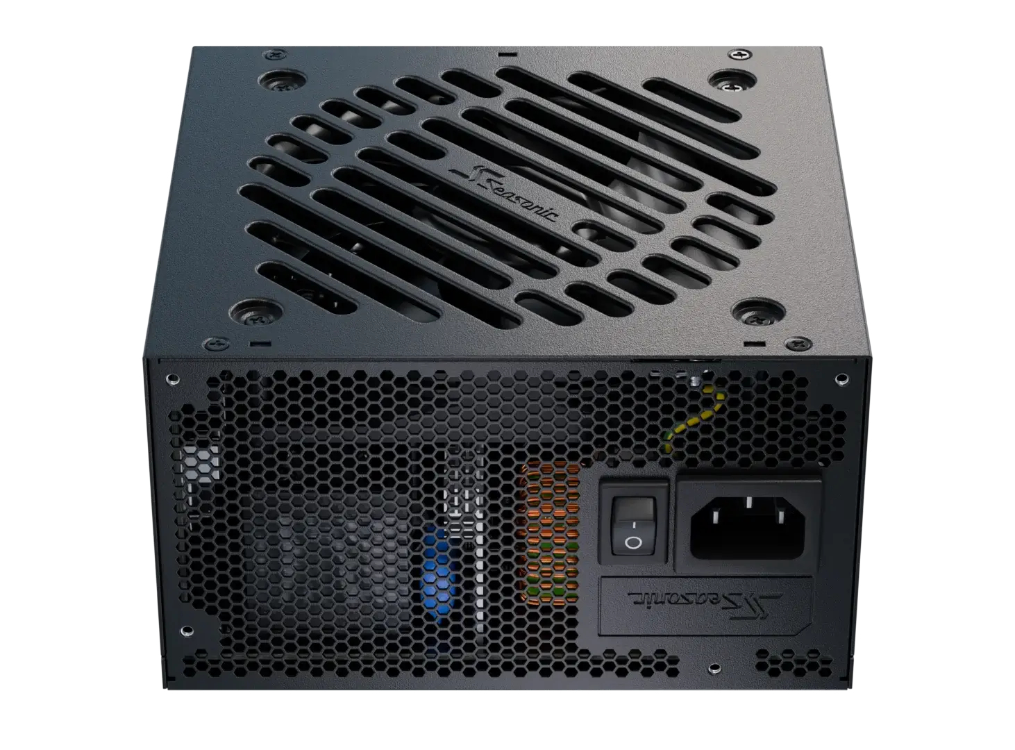 Schwarzes Netzteil. Gitter mit Lüfter. Power-Taste und Stecker sichtbar.