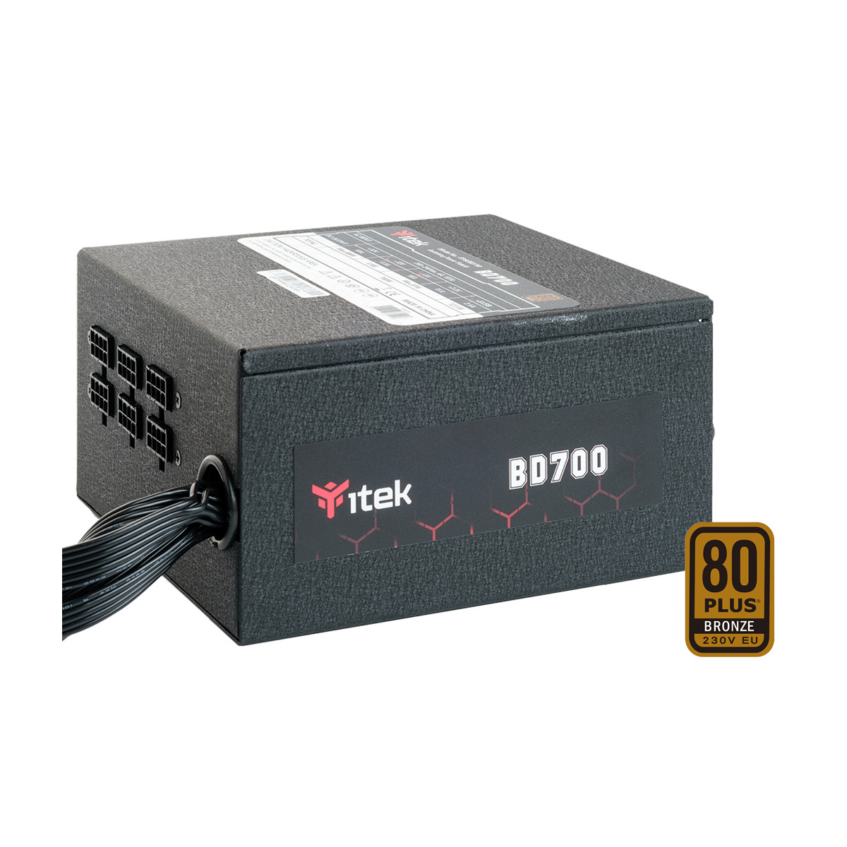 Un alimentatore nero con l'etichetta 'BD700'. Ha connettori e un logo '80 PLUS BRONZE'.