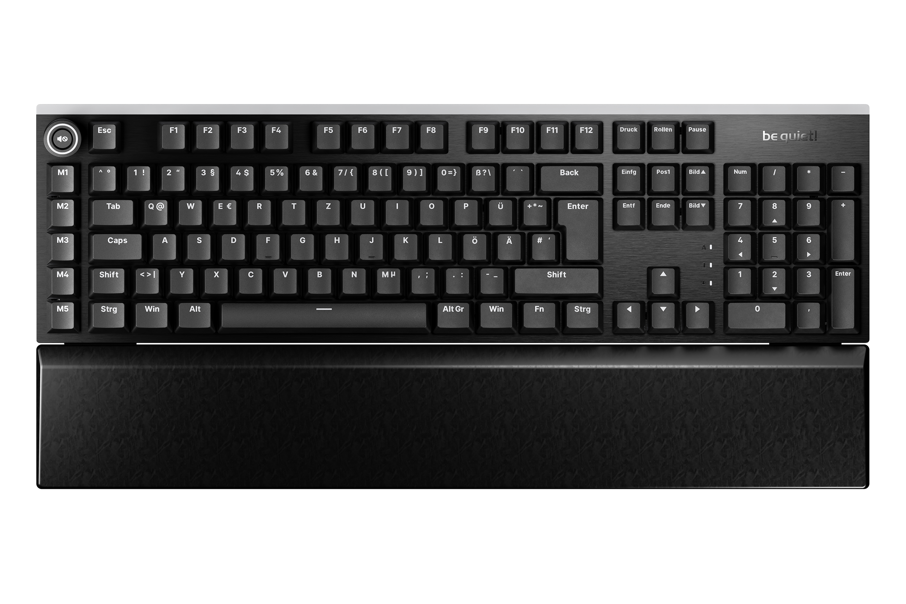 Eine schwarze Tastatur mit silberner Oberseite. Sie hat eine Handballenauflage. Es ist ein be quiet! Modell.