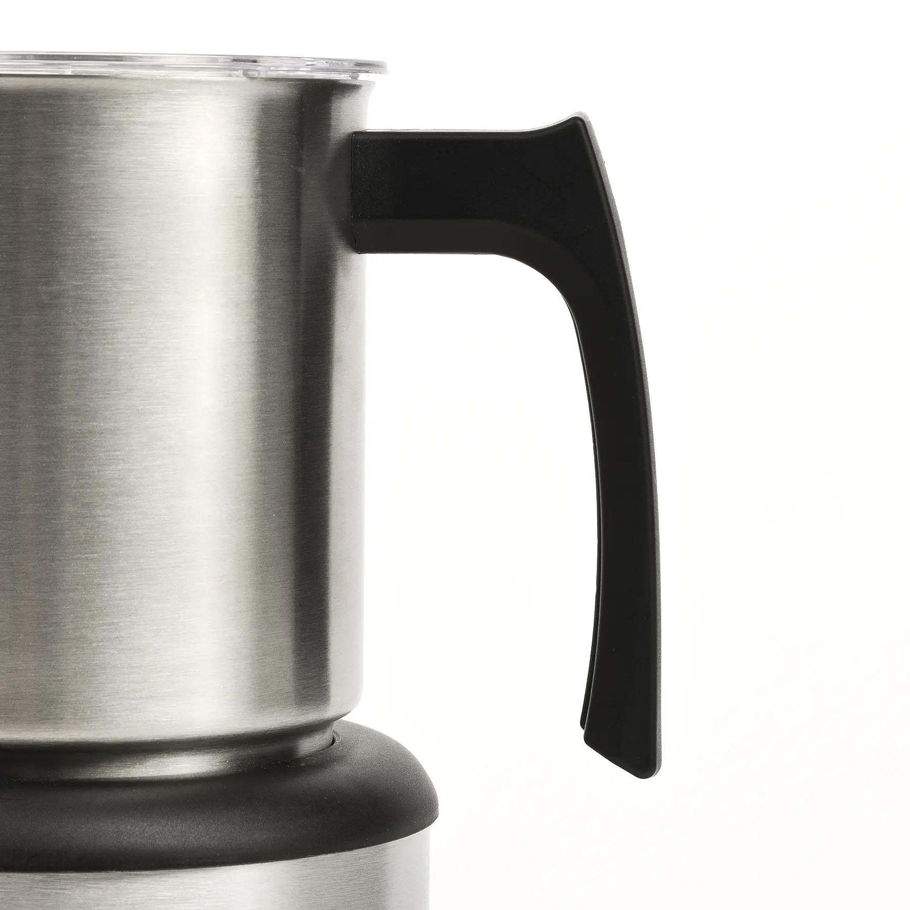 Pojemnik ze stali nierdzewnej z czarnym uchwytem, na białym tle.