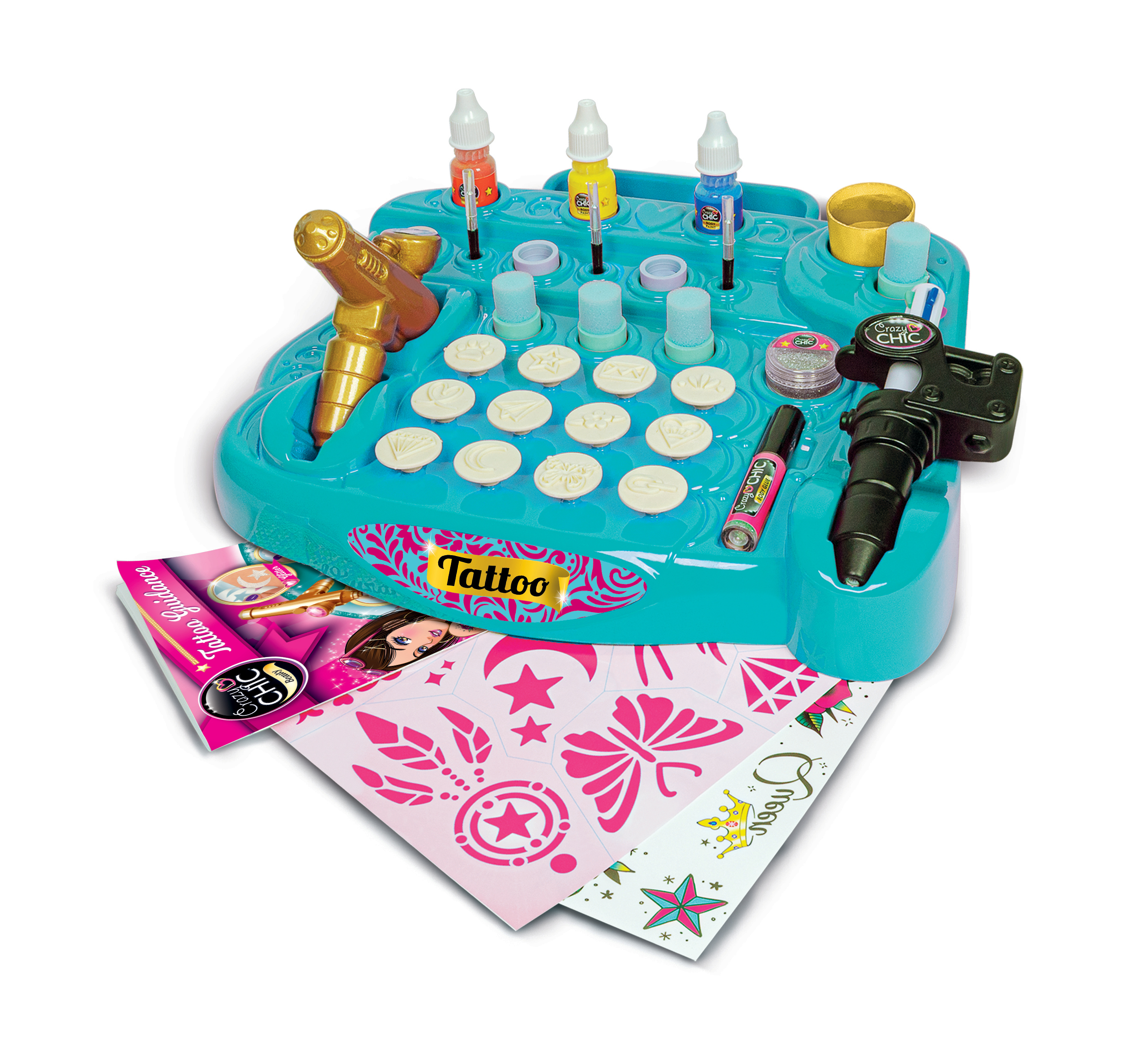 Niebieski zestaw do tatuażu z zabawkami ze szablonami i pistoletami do tatuażu. Tło jest białe.