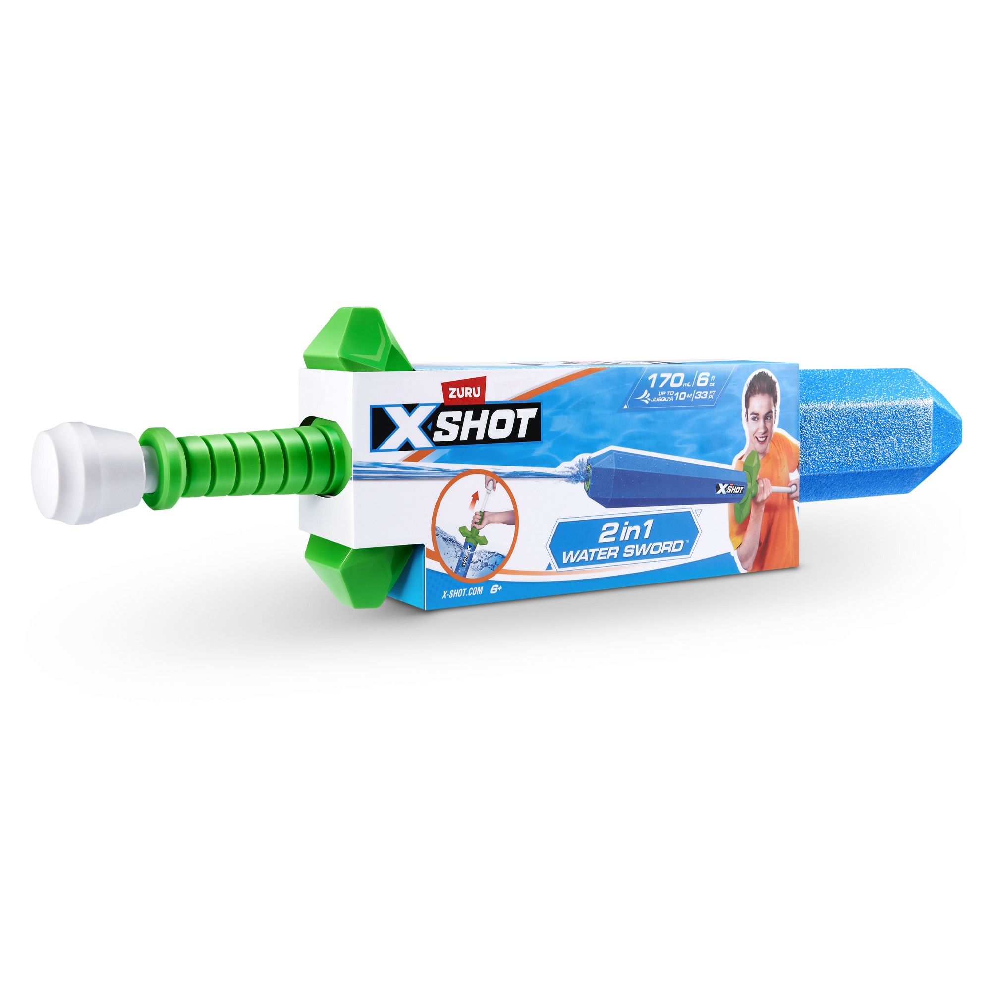 Spada ad acqua X-Shot nella confezione, con un ragazzo.