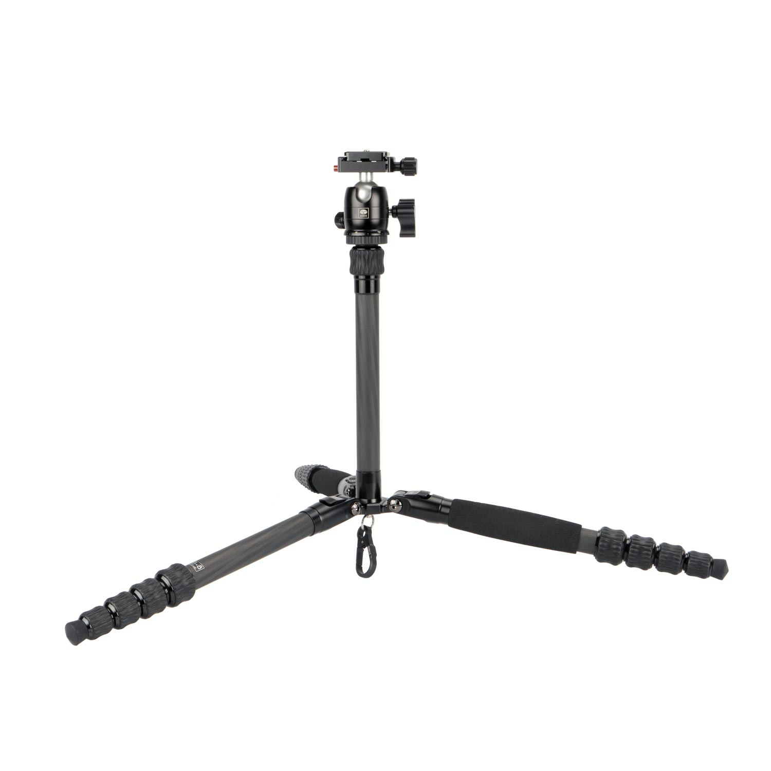 Czarny statyw z regulowanymi nogami i głowicą na białym tle.