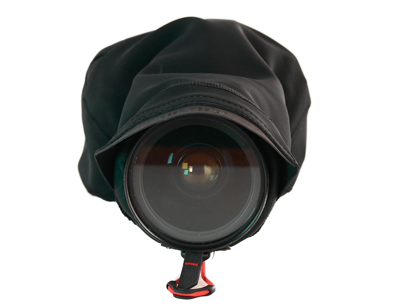 Black camera lens cover, front view, on a white background. Lens is visible.