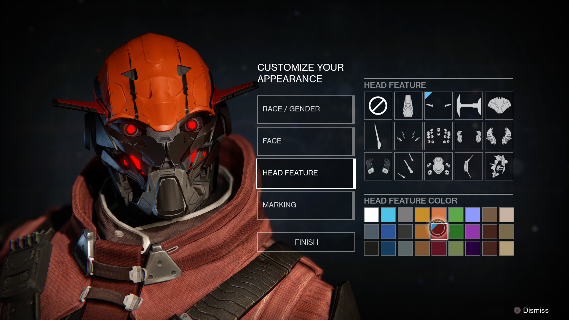 Ekran dostosowywania postaci. Hełm z czerwoną osłoną i detalami, opcje dostosowywania wyglądu.