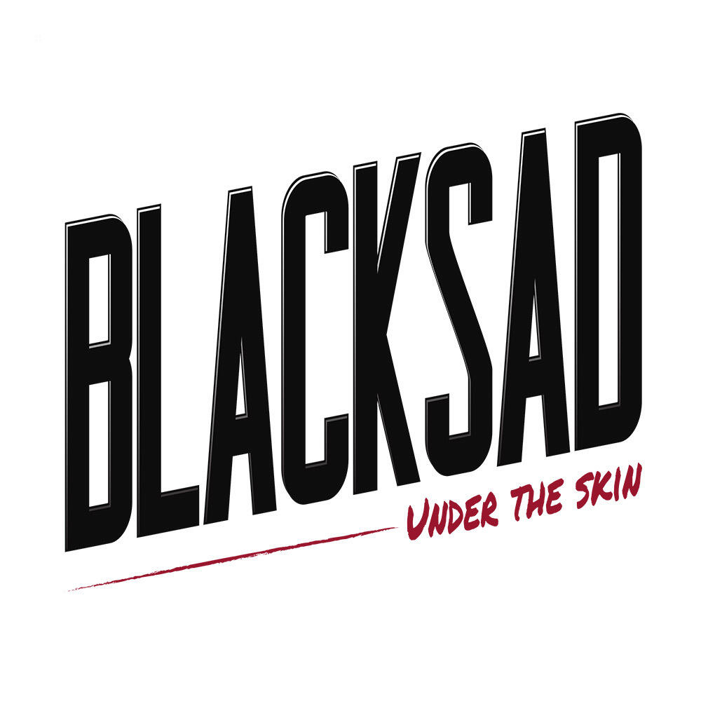 Tytuł gry "Blacksad" jest napisany pogrubionymi czarnymi literami nad "Under The Skin" na czerwono.