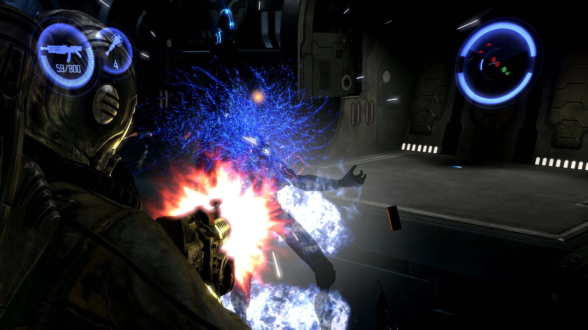 Postać w masce strzelająca laserem do innej postaci w futurystycznym otoczeniu.