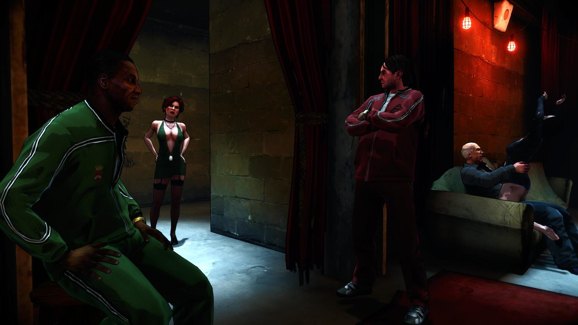 Escena del juego con hombres en una habitación. Una mujer en el fondo. Escena de habitación oscura.