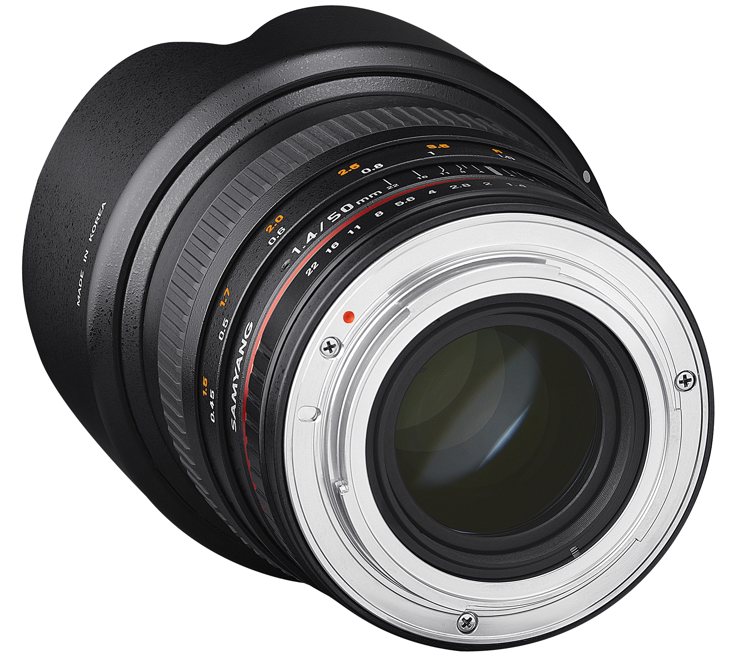 Ein 50mm 1.4 Samyang-Objektiv, schwarz mit silbernen Details und Fokus/Blenden-Markierungen.