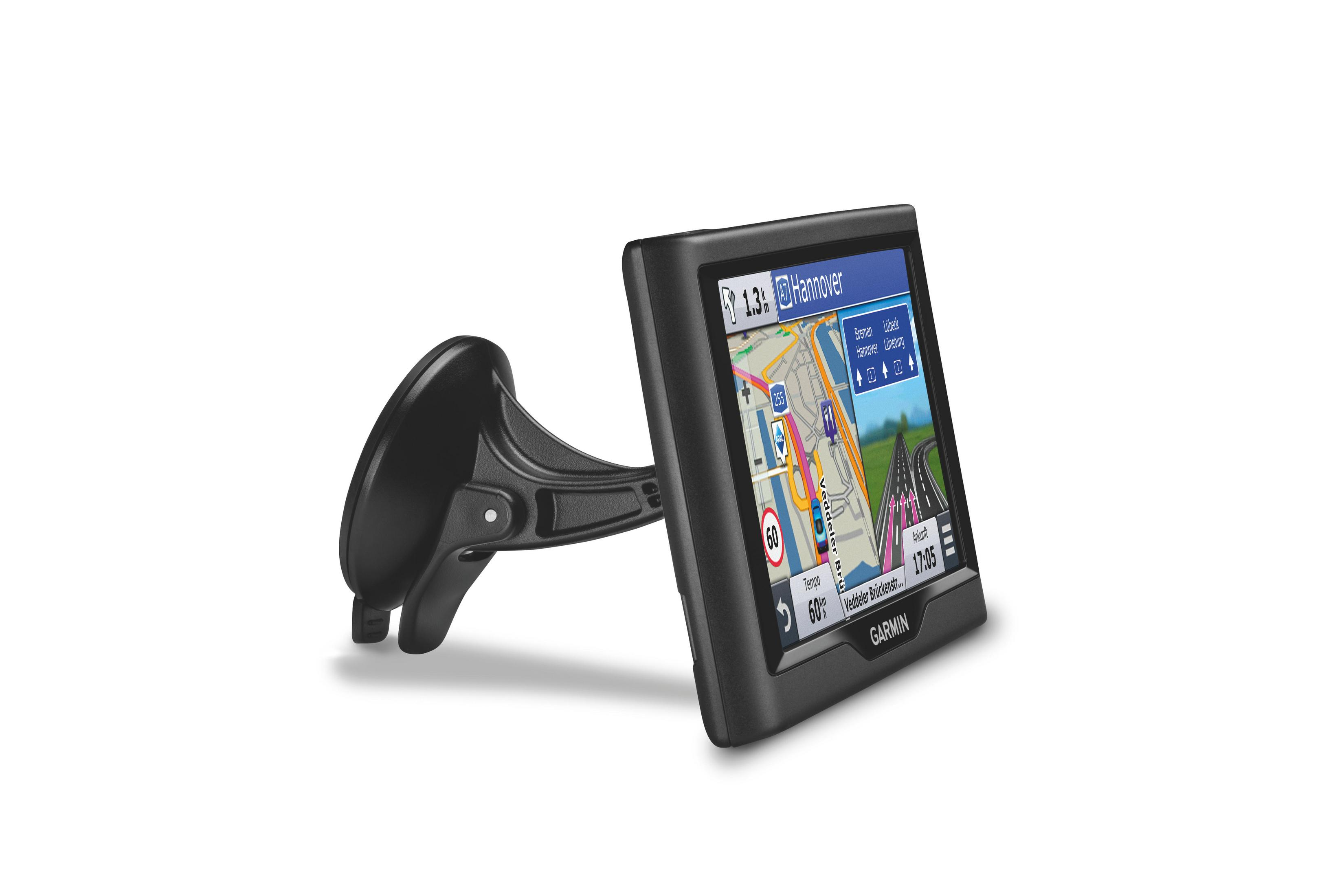 Ein schwarzes GPS-Gerät, das an einer Windschutzscheibe befestigt ist und eine Karte anzeigt.
