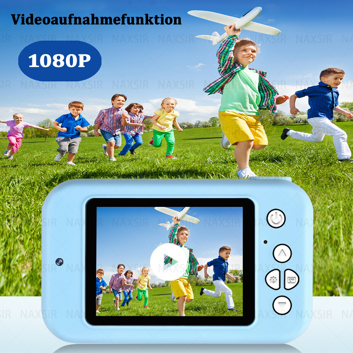 Una fotocamera blu con un pulsante di registrazione video. I bambini corrono sullo sfondo, tenendo aerei giocattolo.