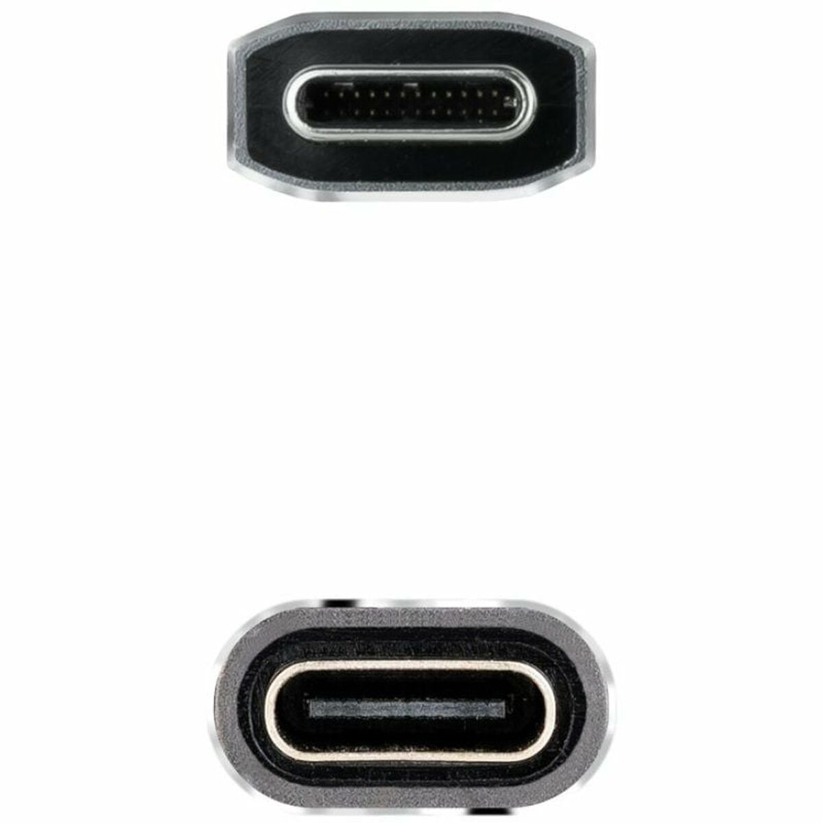 Due connettori USB-C. Rivestimento in metallo argentato. Forma ovale con apertura al centro. Isolato su bianco.