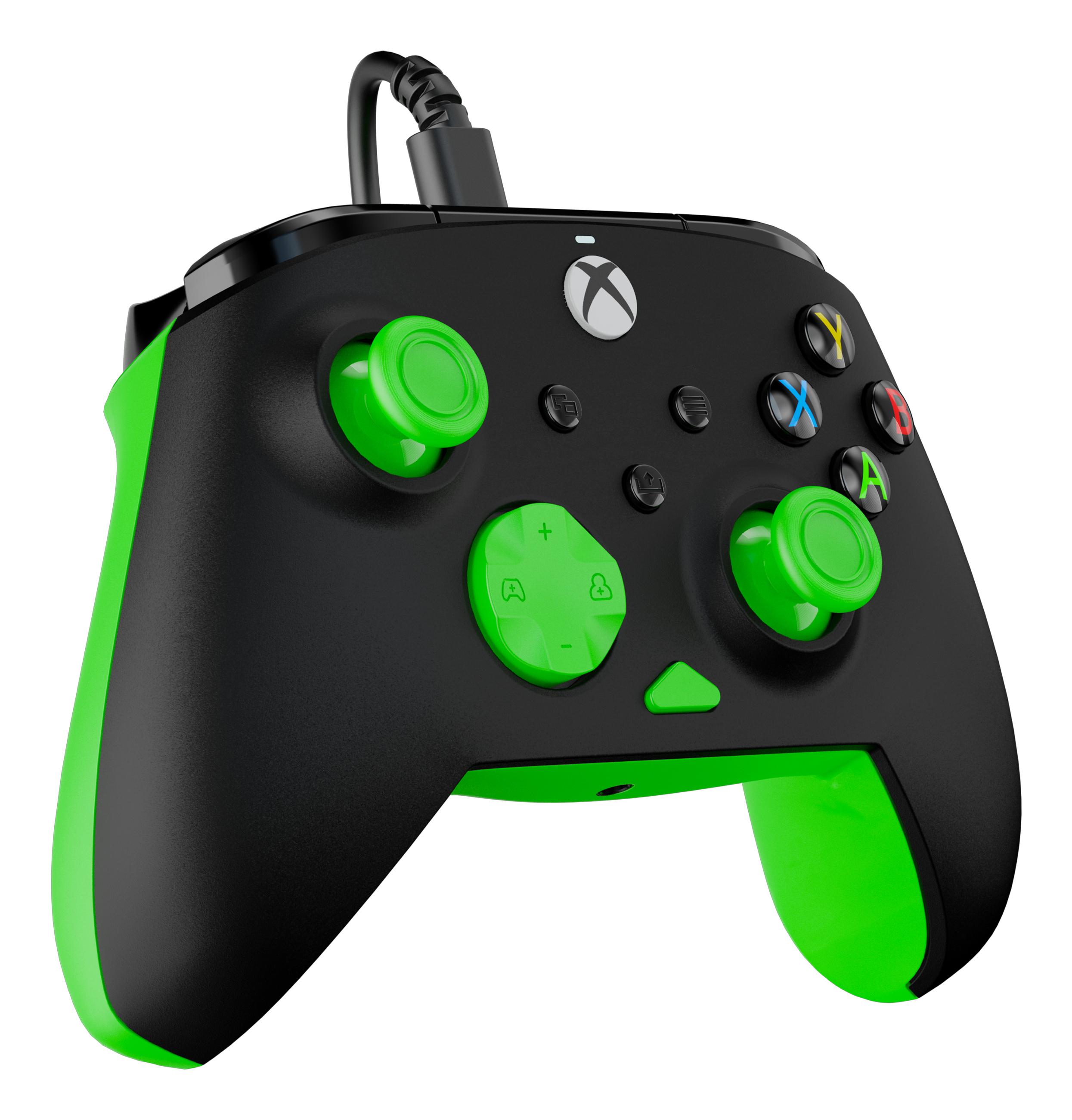 Manette Xbox noire et verte. Il y a des boutons, des joysticks et le logo Xbox. Fond blanc.