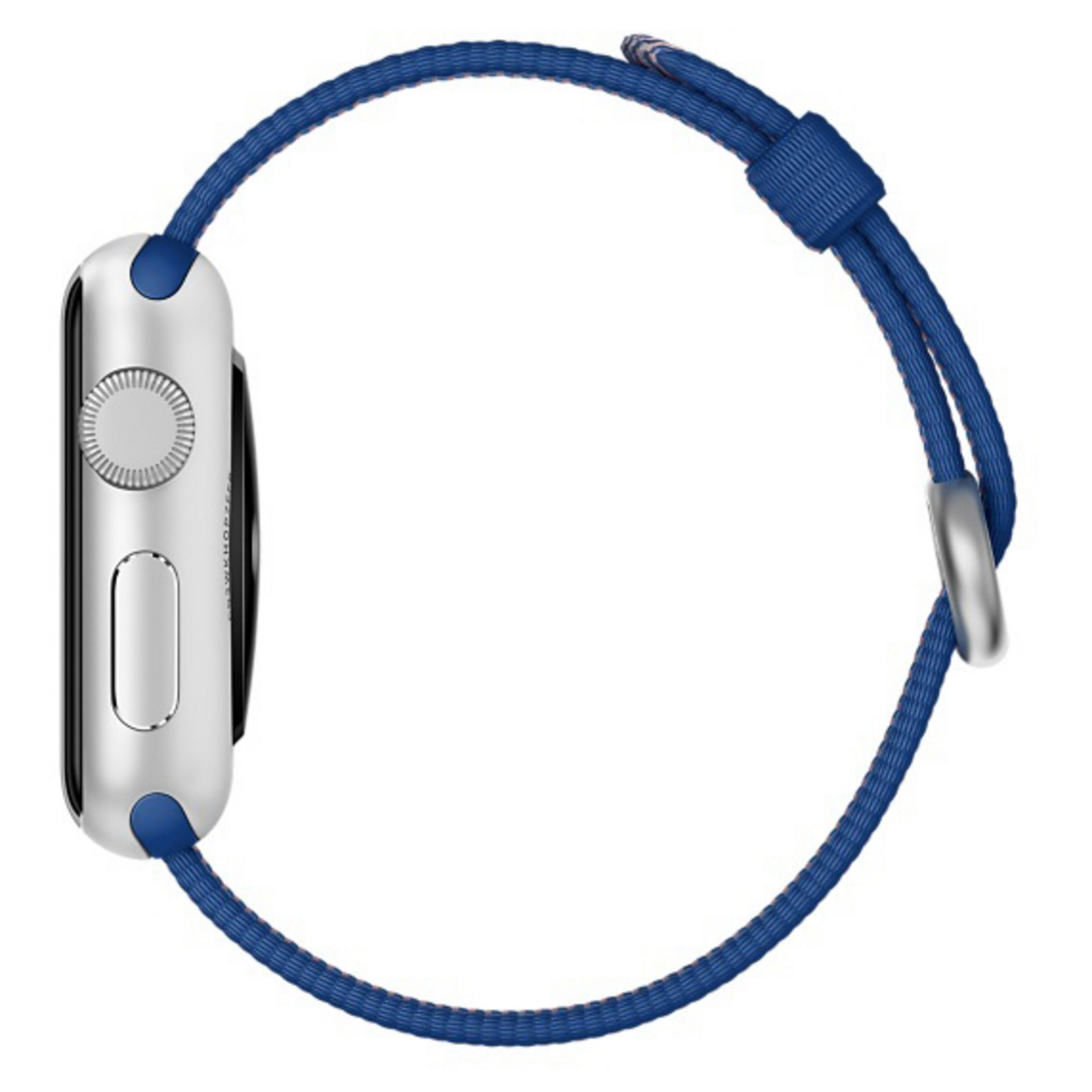 Srebrny Apple Watch z niebieskim paskiem, widok z boku. Pasek owija się wokół zegarka.