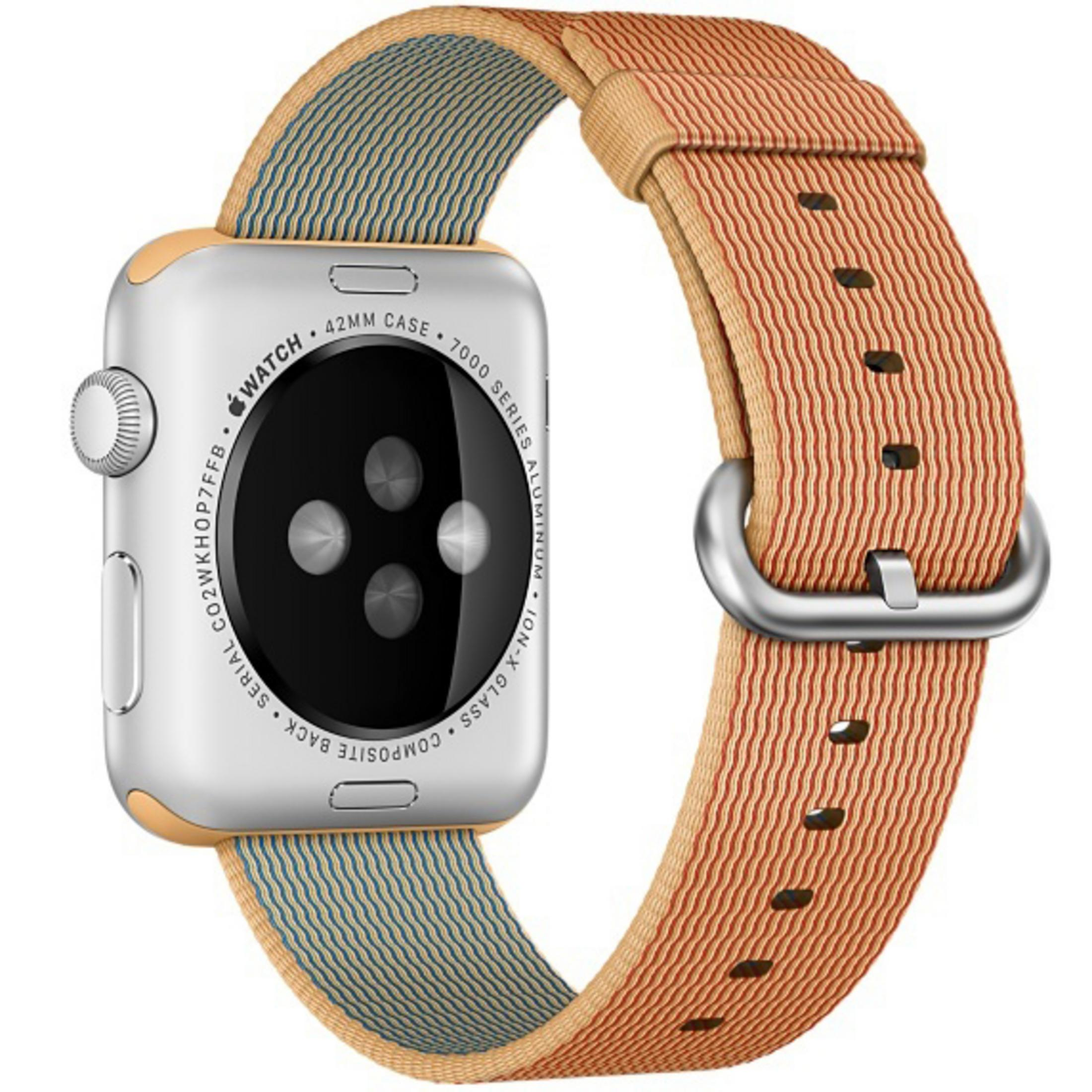 Srebrny Apple Watch z pomarańczowo-niebieskim paskiem z tkaniny. Pasek ma klamrę.