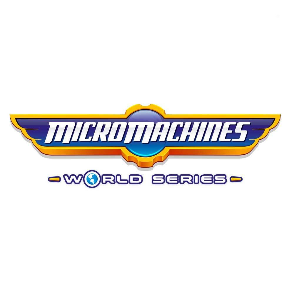 Logo Micro Machines World Series. Logo ma niebiesko-żółty design ze skrzydłem.