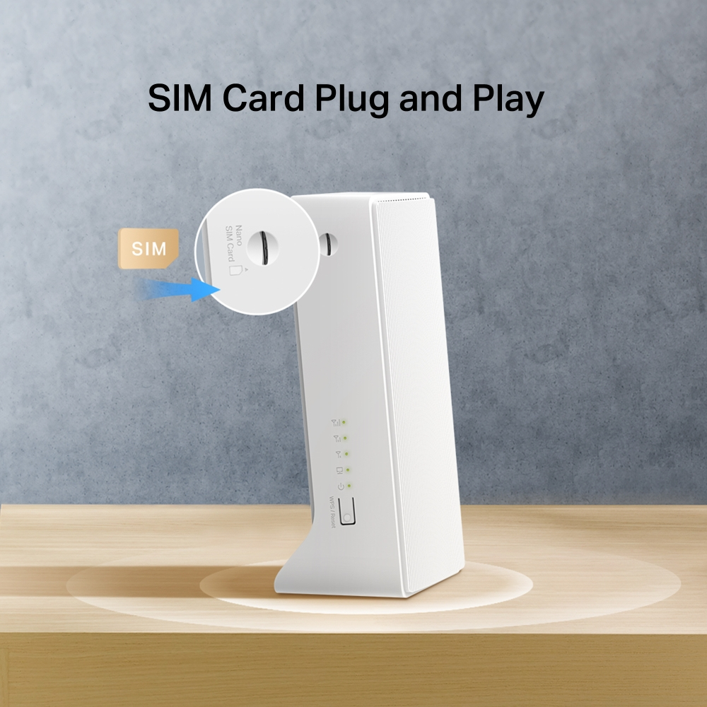Weißer Router, der zeigt, wo eine SIM-Karte eingesetzt werden soll. Holztisch. Blauer Hintergrund.