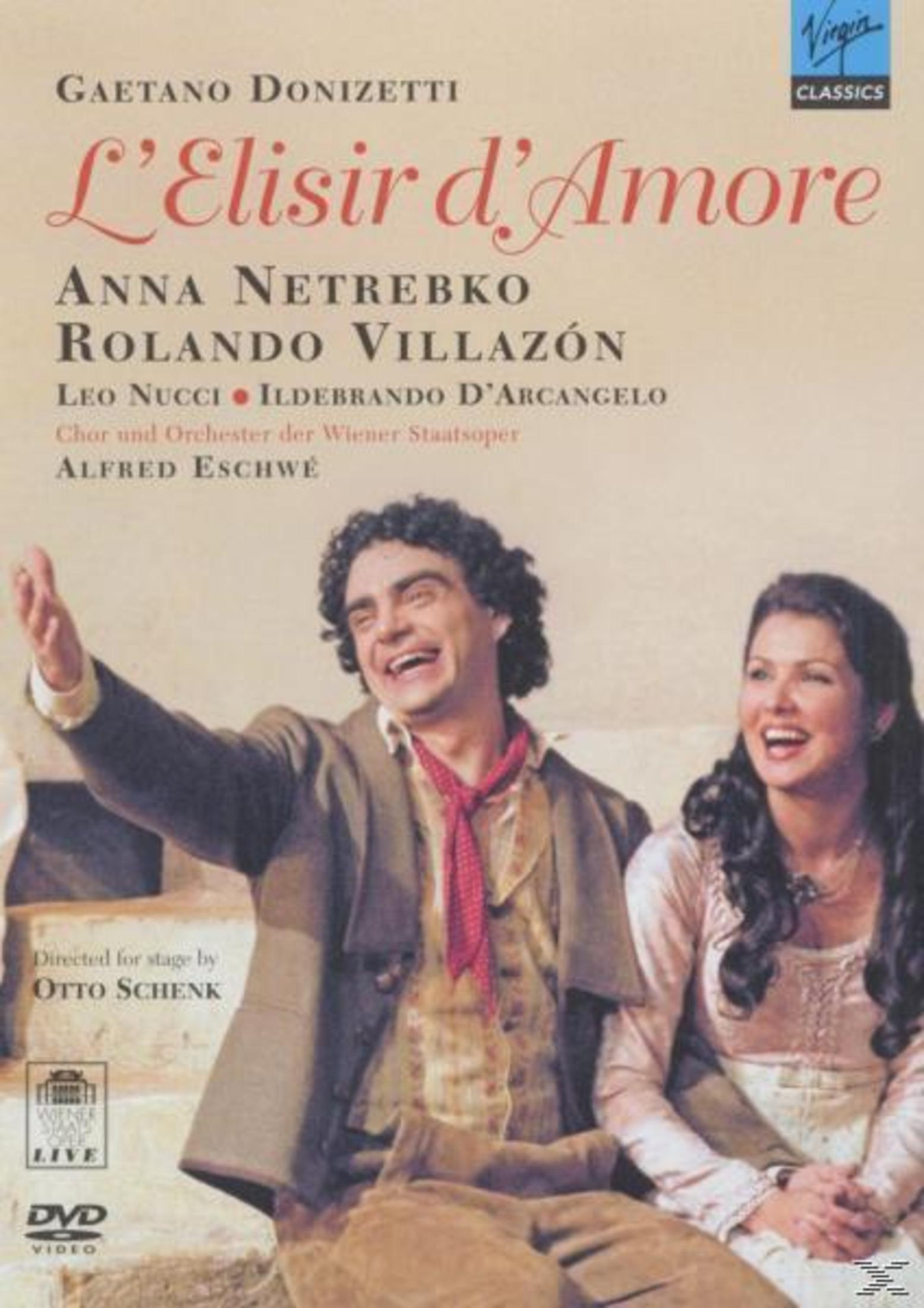 Okładka DVD: Dwóch aktorów, mężczyzna gestykuluje, kobieta się śmieje. Tekst: 'L'Elisir d'Amore'.