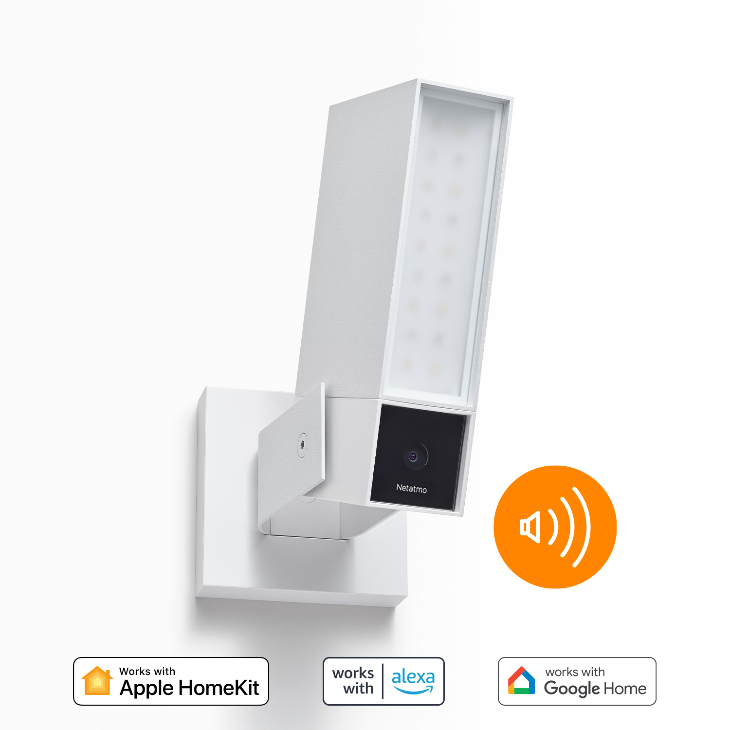 Weiße Outdoor-Überwachungskamera mit orangefarbenem Lautsprechersymbol und Smart Home Logos.