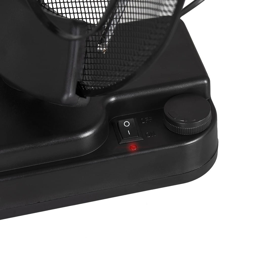 Zbliżenie podstawy czarnej anteny telewizyjnej. Posiada przełącznik, pokrętło i czerwoną lampkę kontrolną zasilania.