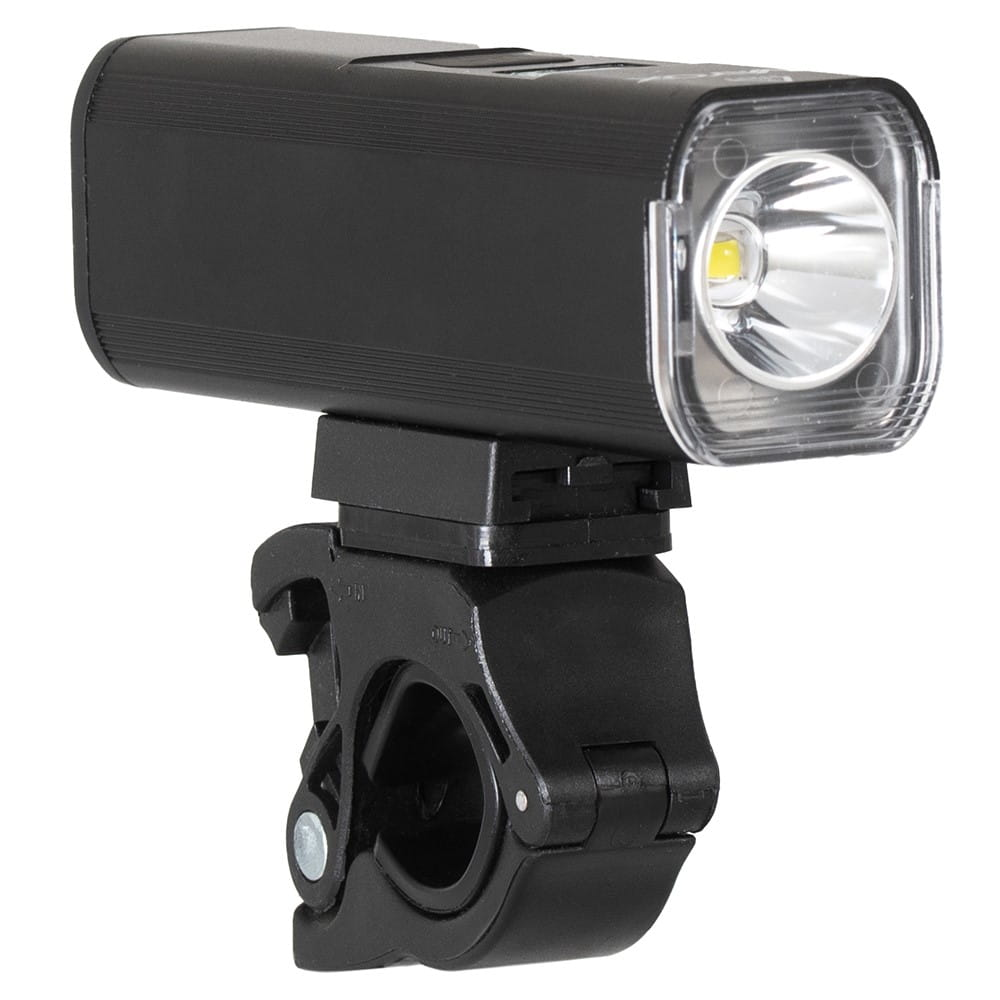 Czarna lampa rowerowa zamontowana na czarnym wsporniku. Posiada przezroczystą soczewkę.