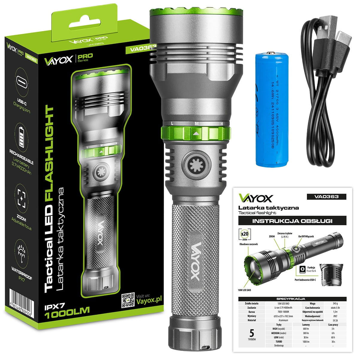 Czarna i srebrna latarka z zielonymi akcentami i kablem ładującym obok baterii i instrukcji.