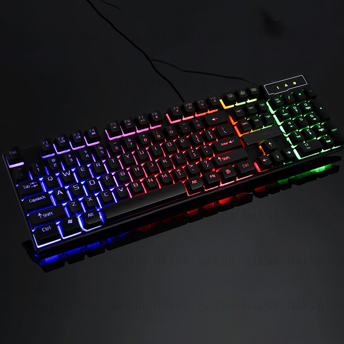 Schwarze Tastatur mit farbigen, beleuchteten Tasten, Layout.