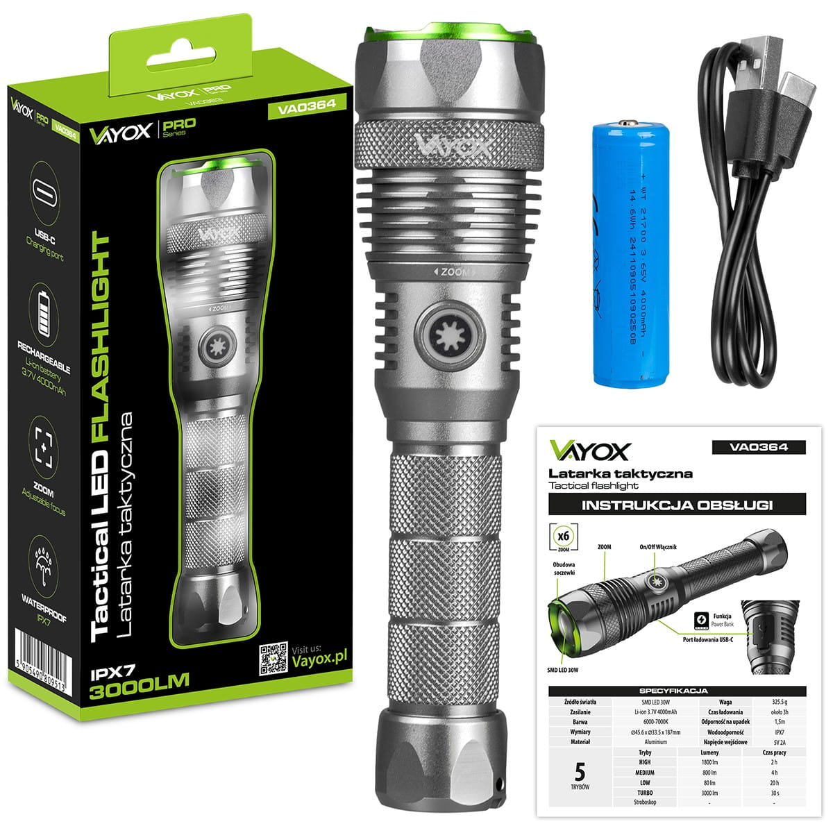 Latarka z pudełkiem, baterią i kablem do ładowania, z instrukcjami z boku.