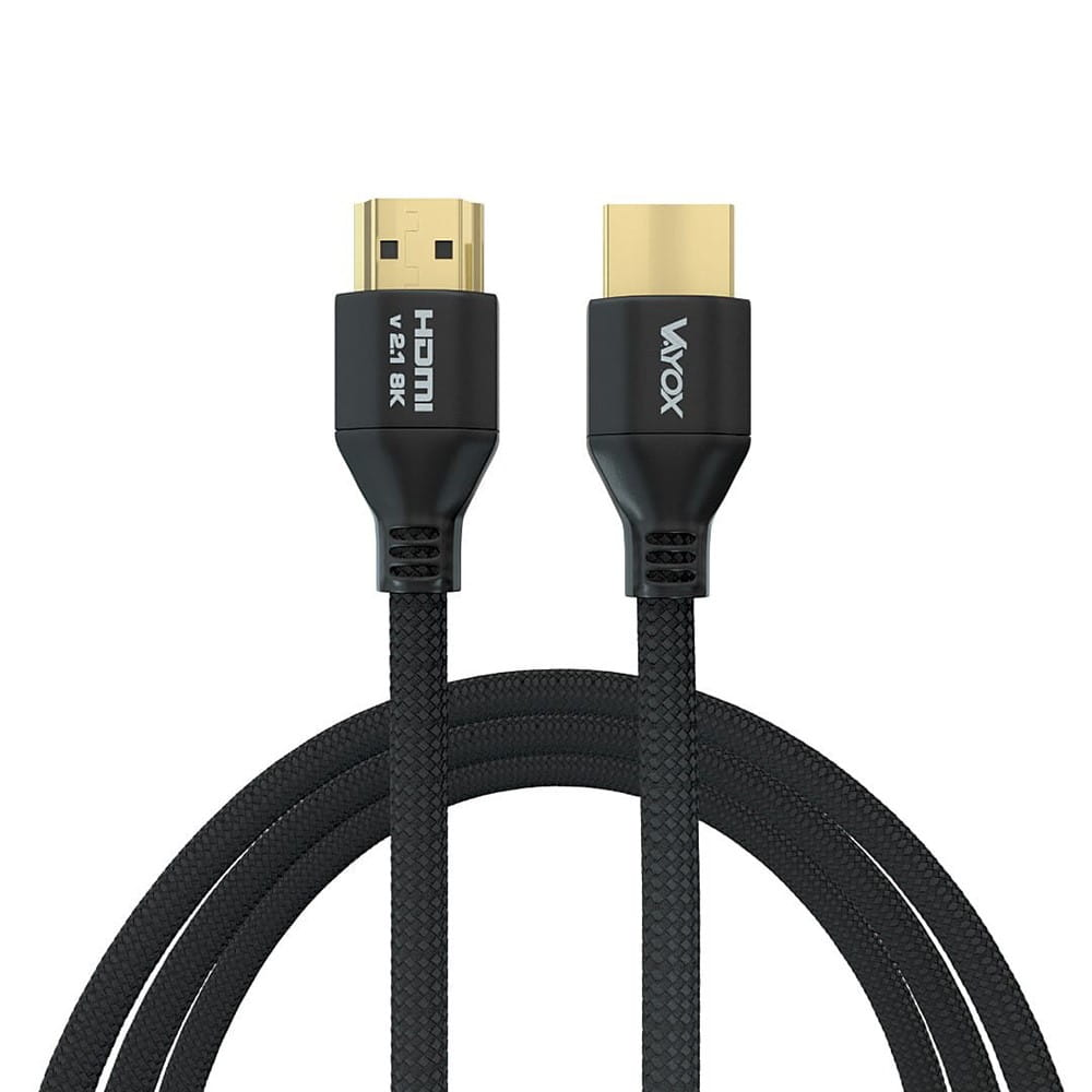 Czarny kabel HDMI ze złotymi złączami. Dwa złącza HDMI i czarny kabel. Białe tło.