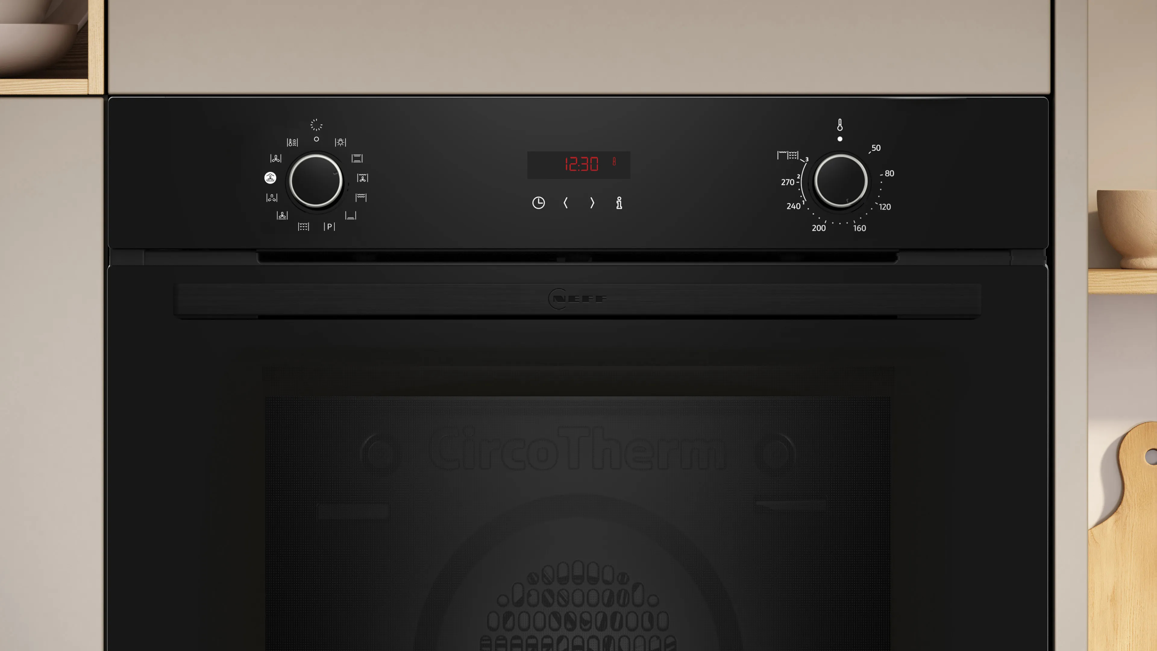 Schwarzes Backofen-Bedienfeld mit Uhranzeige, Einstellungen und CircoTherm-Logo.