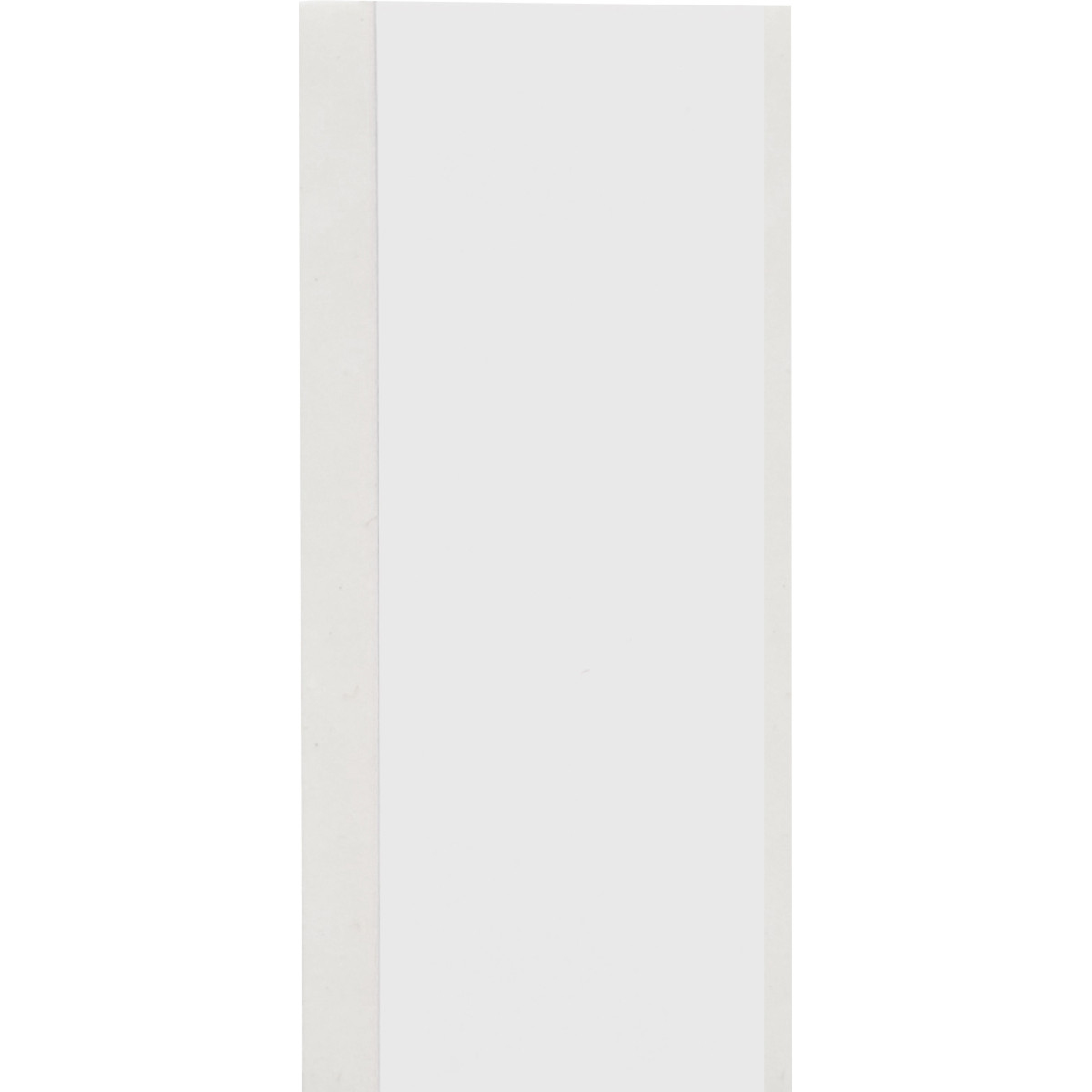 Długa biała etykieta z białymi krawędziami.