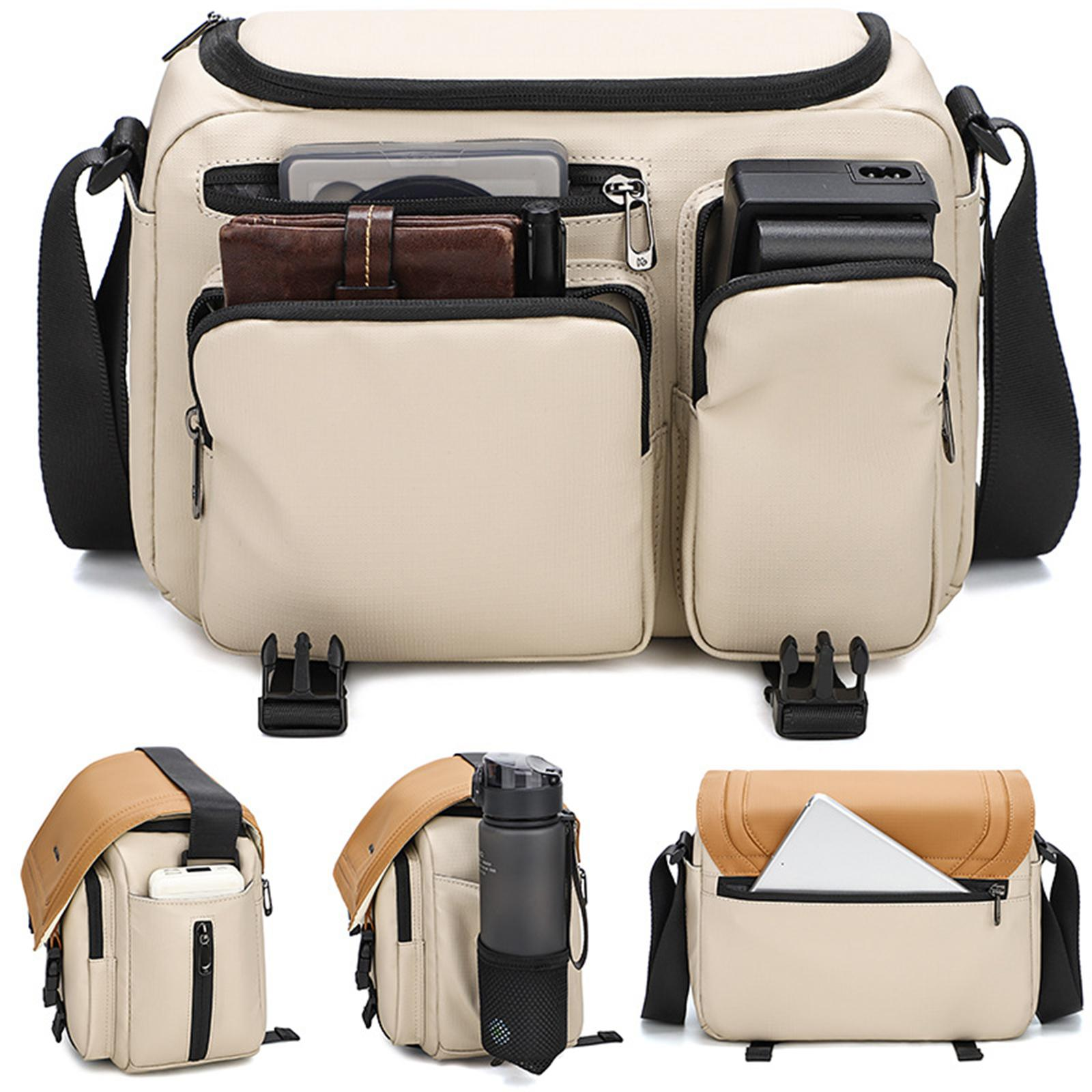 Beige Kameratasche mit mehreren Taschen. Sie hat einen schwarzen Riemen und verschiedene Fächer zur Aufbewahrung.