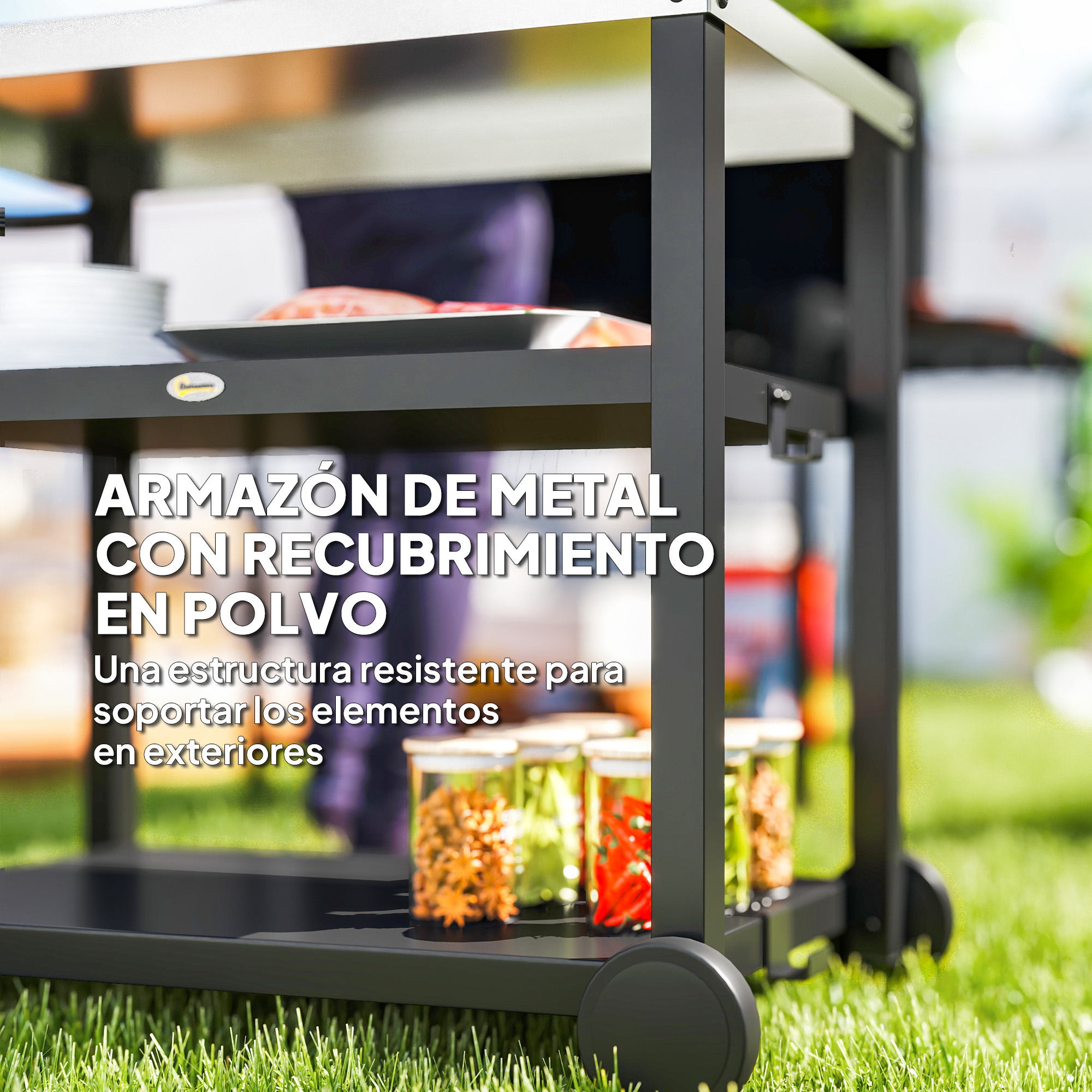 Un carro de cocina exterior de metal negro con estantes y ruedas.
