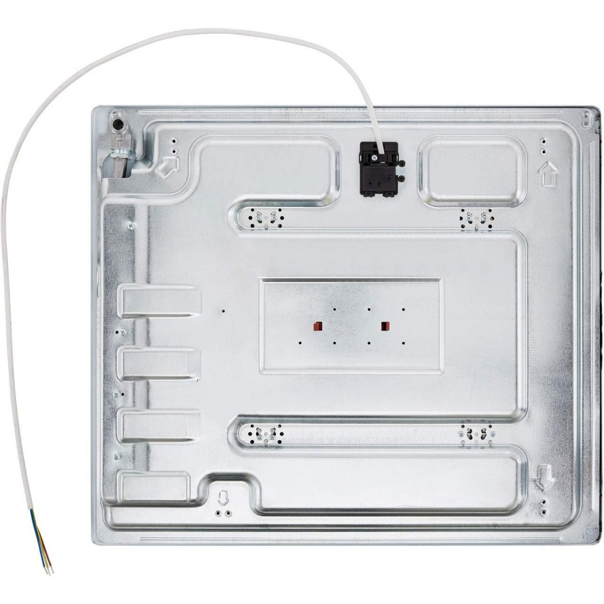 Spód metalowego urządzenia z okablowaniem. Pokazuje śruby i szczegóły konstrukcyjne. Izolowany na białym tle.