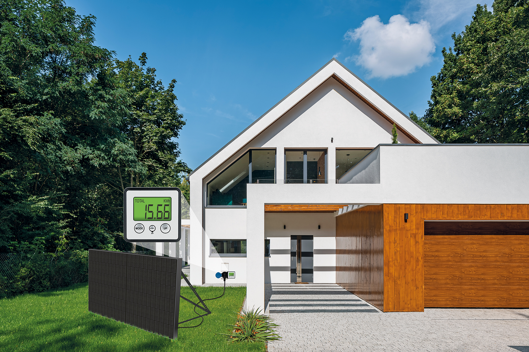 Ein modernes weißes Haus mit Garage, Digitalanzeige auf einem Ständer und Bäumen im Hintergrund.