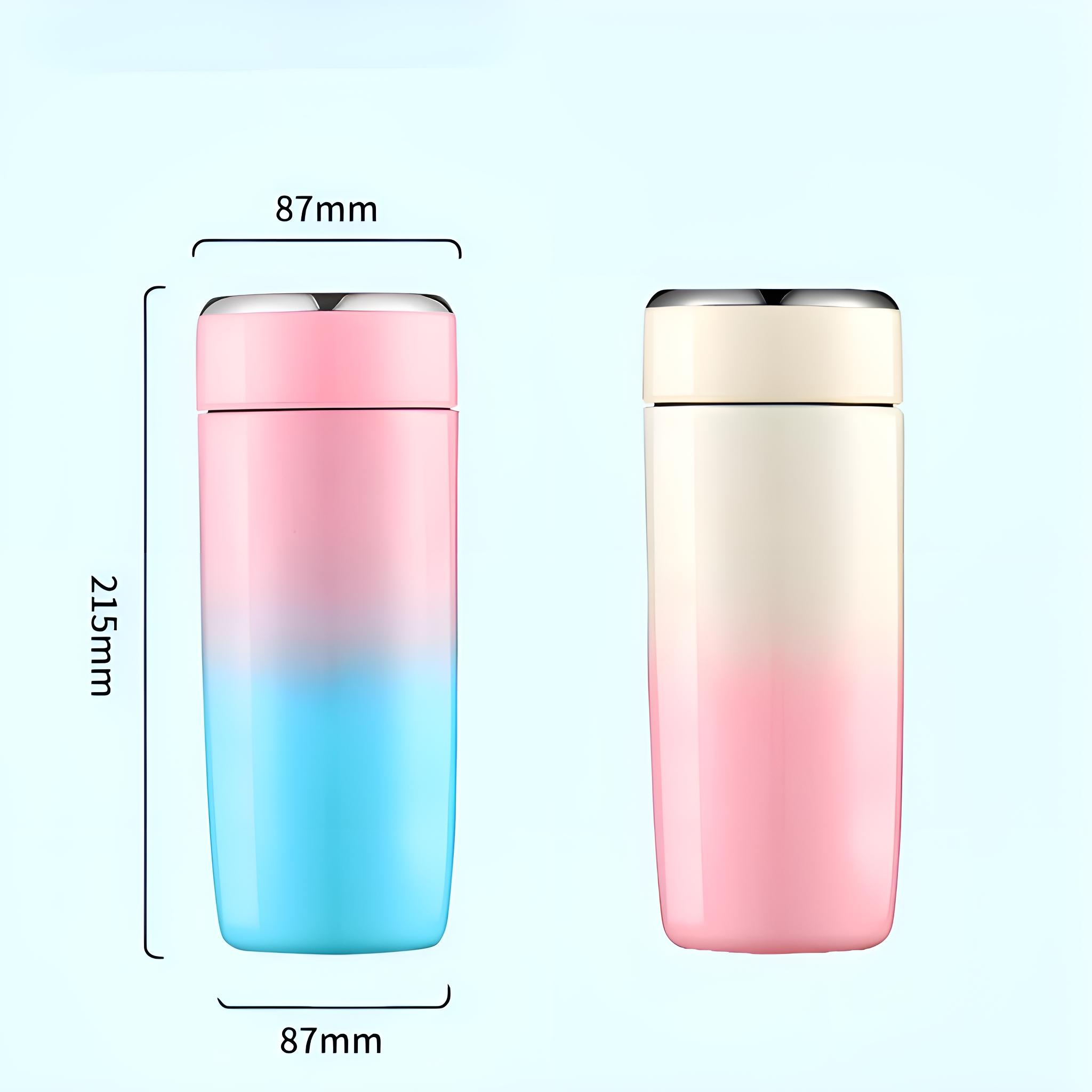 Zwei Farbverlauf-Becher, einer rosa/blau und einer rosa/weiß, mit Maßen.