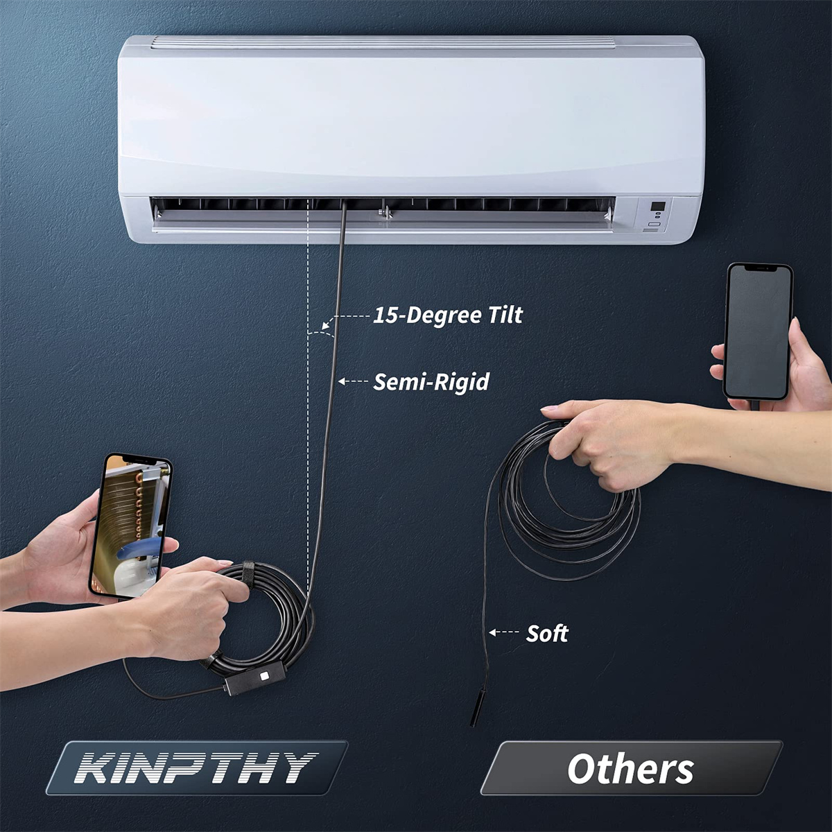 Endoskop im Einsatz mit einer Klimaanlage. Das Telefon zeigt die Ansicht, während eine andere Hand das Kabel hält.