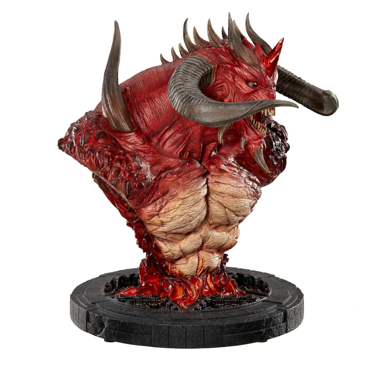 Busto di demone, rosso, cornuto, dettagliato, su una base circolare con un design fiammeggiante.