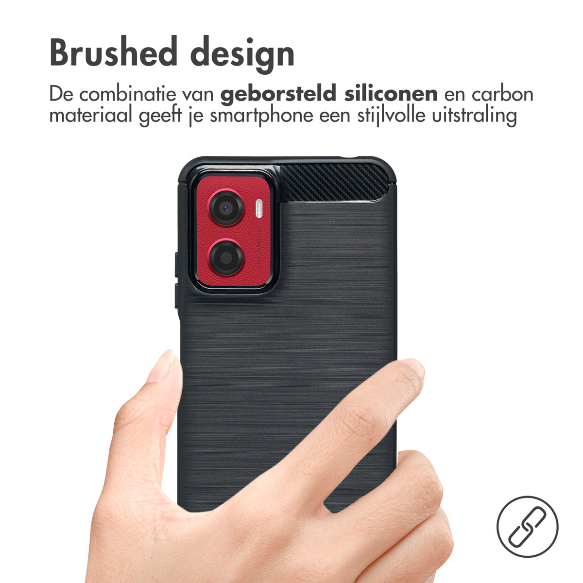 Main tenant un téléphone dans une coque noire. Design métal brossé.