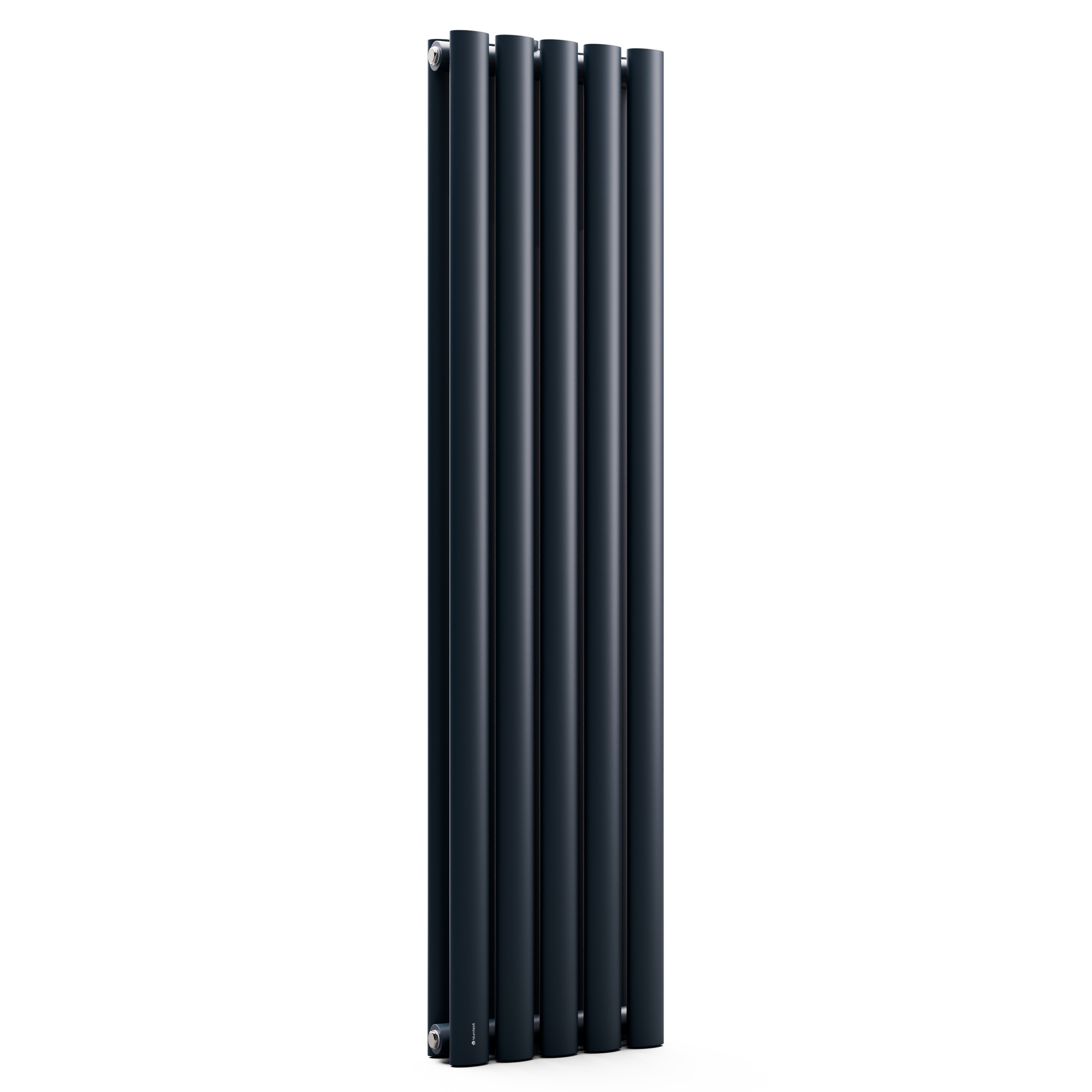 Un radiatore nero alto con barre verticali su sfondo bianco, elegante e moderno.